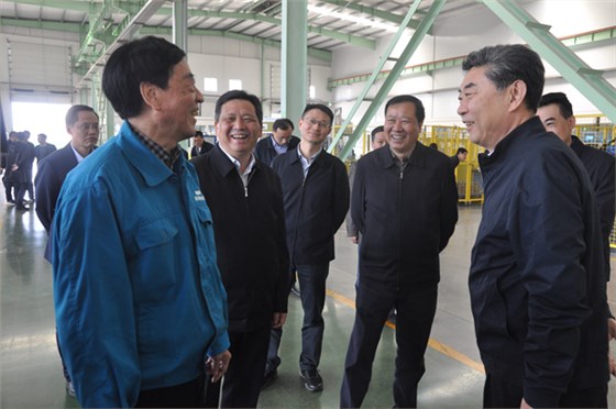 安徽省常务副省长邓向阳来皖南电气调研 安徽省常务副省长邓向阳来皖南电气调研